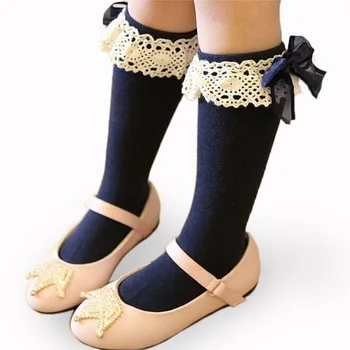 Lawadka 1-5 éves gyereklányok Zokni gyermek térdig érő zokni csipkével Baba lábmelegítő Cotton Princess Style őszi tél 2023