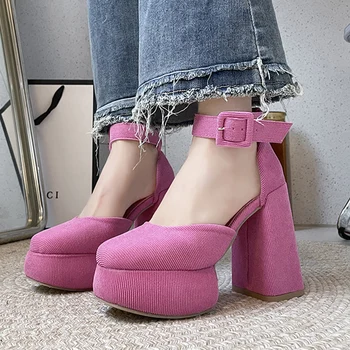 Női magas sarkú cipő Mary Janes cipő vastag sarkú cipő Új tervező szögletes lábujjplatform Lolita cipők szexi vaskos szivattyúk Zapatos