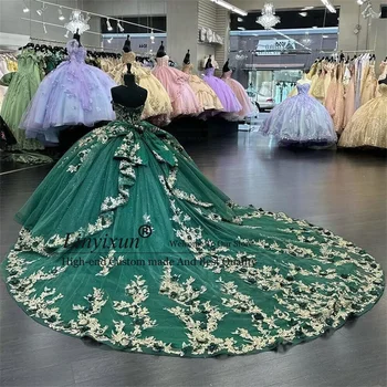 Világos arany rátétek Quinceanera ruhák Zöld 3D virágok Báli ruha Fűző Hercegnő Édes 16 Ruha Vintage Vestido De 15 Anos
