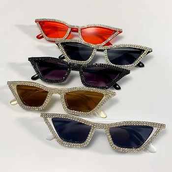 Vintage macskaszem napszemüveg strasszos női márkatervezővel Retro háromszög napszemüveg női szemüveg divatvezető árnyalatok